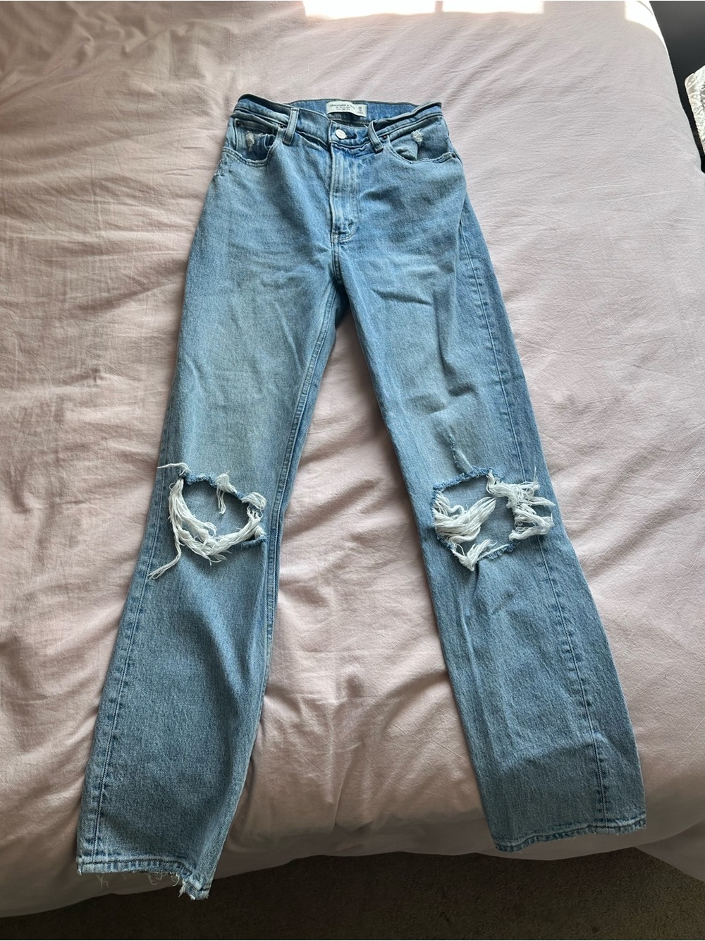 Abercrombie & Fitch 90s Straight Ultra High Rise Jean